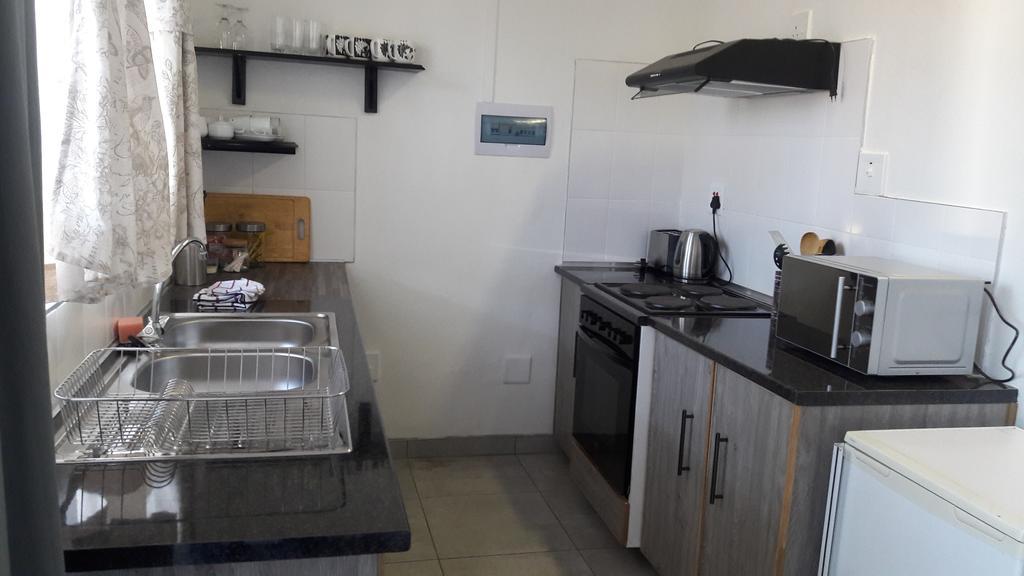 Self-Catering Studio, Unit 6 On Krupp Windhoek Exterior photo